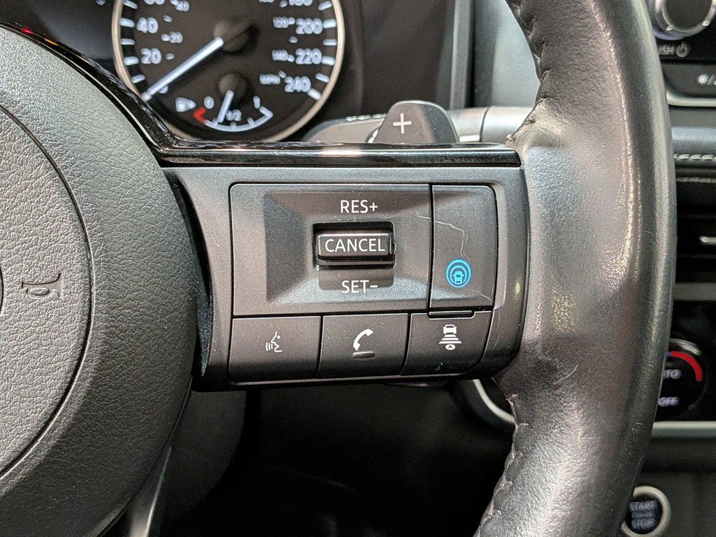 Nissan Rogue AWD SV Moonroof 2023 Or Val-David - photo #14