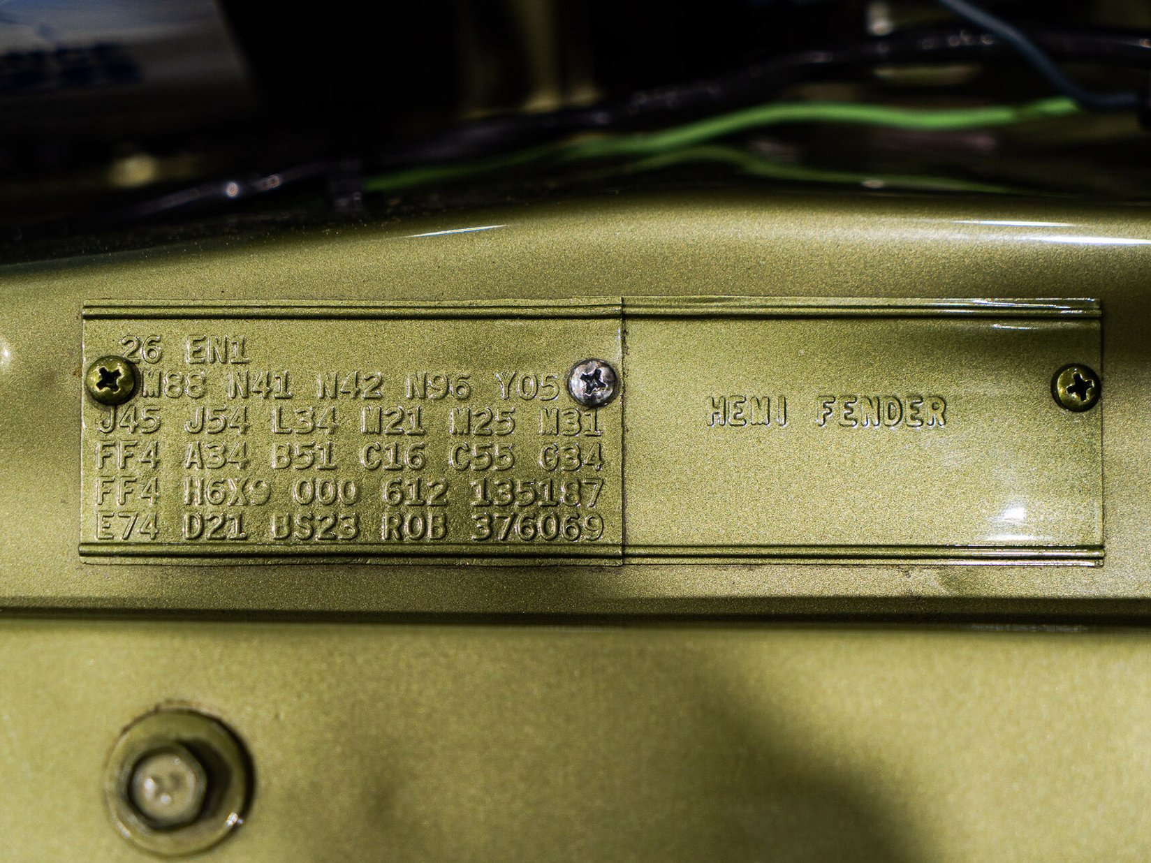 1970 Plymouth HEMI Cuda 1 de 3 Exemplaires Utilisés par la Division Course de Chrysler France **PRIX EN USD** Green Montreal - photo #56