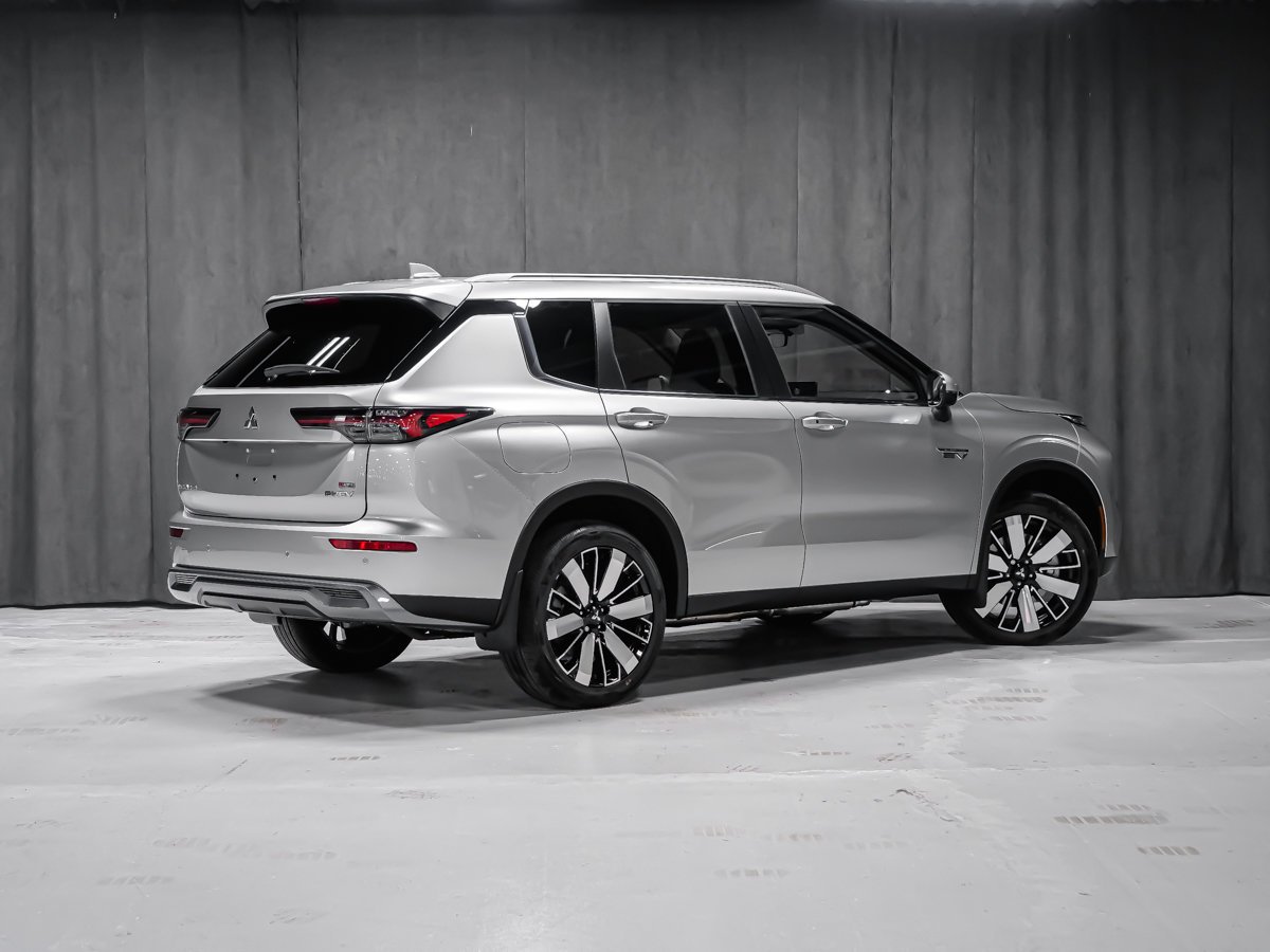 Mitsubishi Outlander PHEV SEL 2026 Fini Gris pierre de lune de qualité supérieure Montréal - photo #5