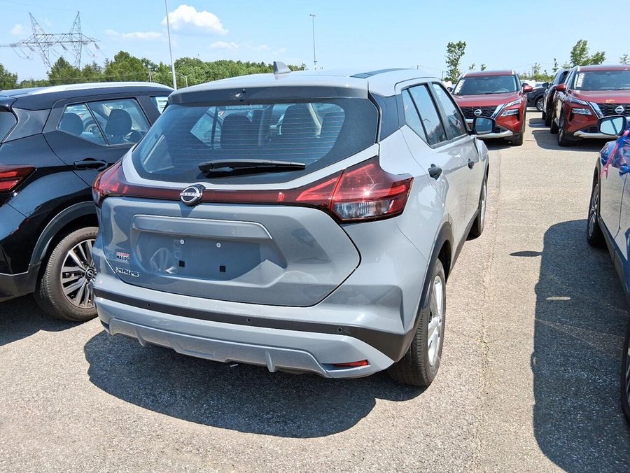 2024 Nissan Kicks S TA 2024 Grey