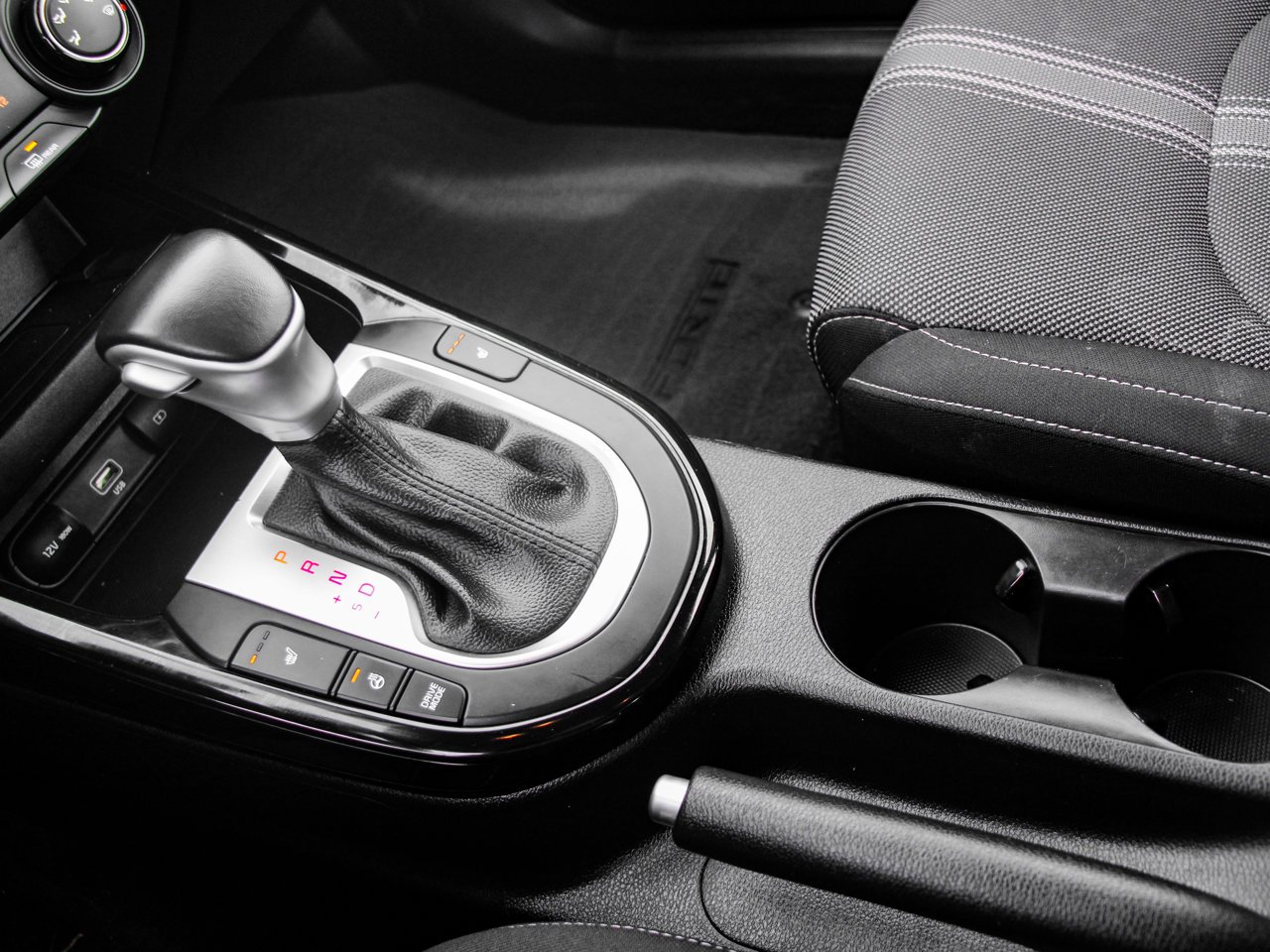 2024 Kia Forte EX IVT Black Sherwood Park - photo #24