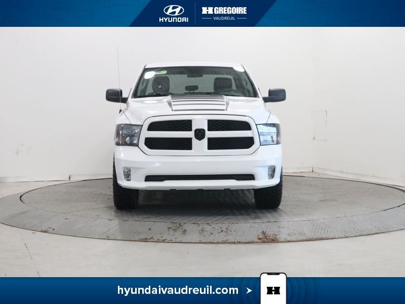 Dodge Ram YA857 | Express 4x4 Quad Cab 6'4" Box *Ltd Avail* 2018 Blanc Laval - photo #2