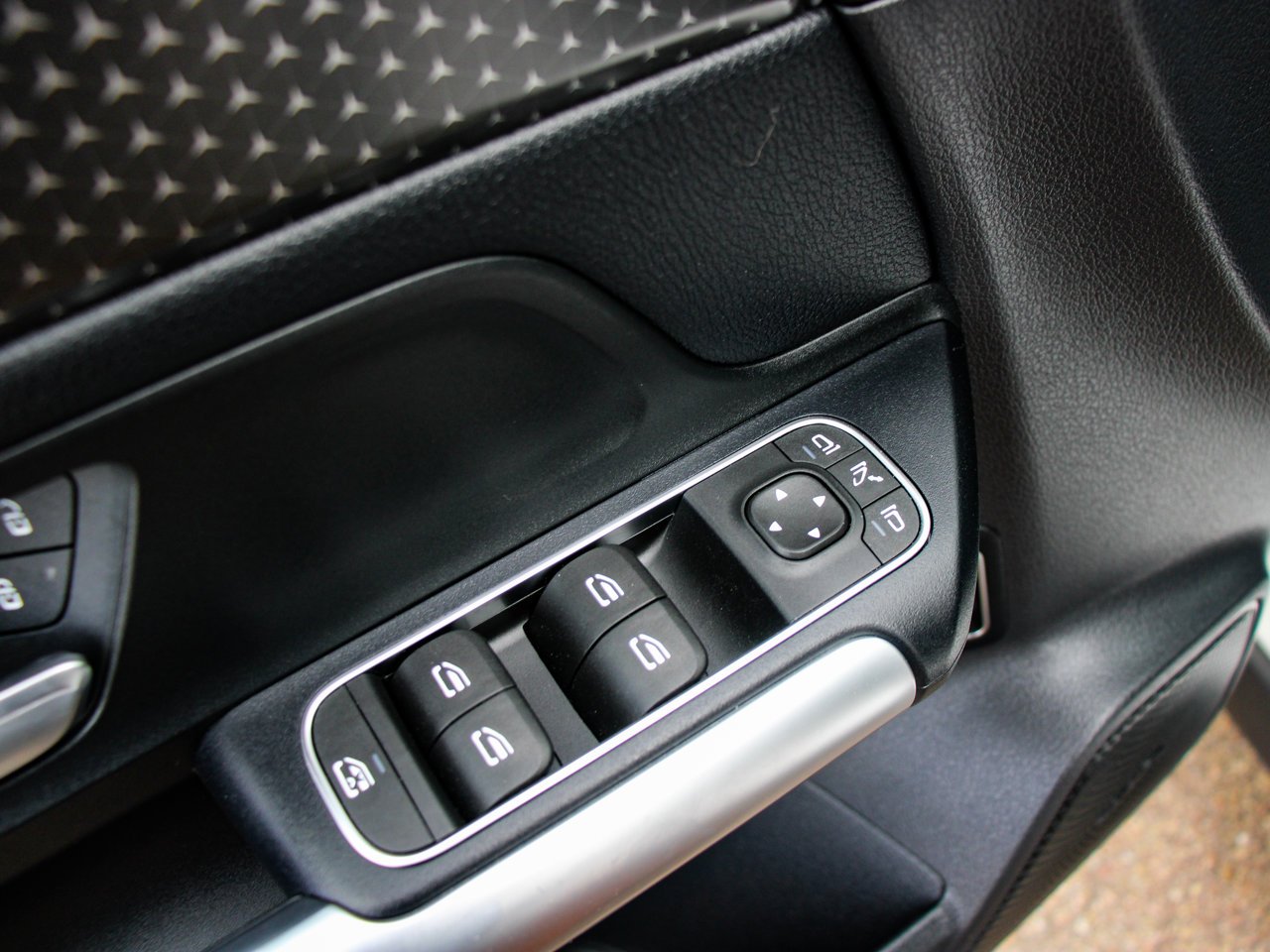 2024 Mercedes-Benz GLA GLA 250 4MATIC SUV White Sherwood Park - photo #15