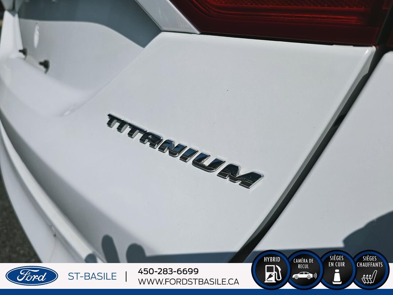 2015 Ford FUSION HYBRIDE White Saint-Basile-le-Grand - photo #12