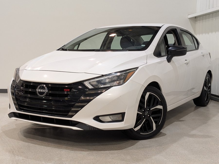 Nissan Versa SR CVT 2023 Blanc