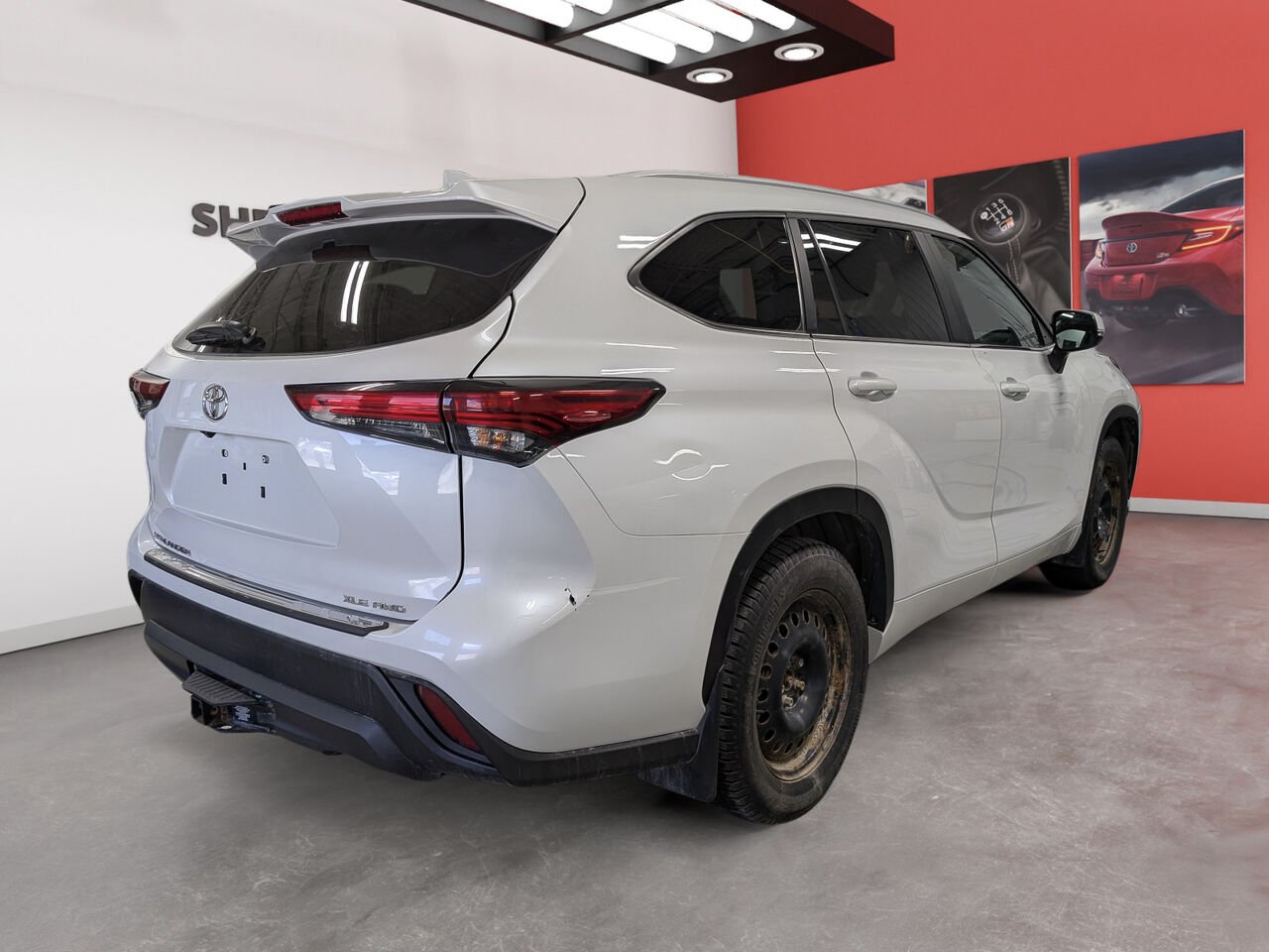 2023 Toyota Highlander 5TDKDRBH3PS510077 Wind Chill Pearl Sherbrooke - photo #3