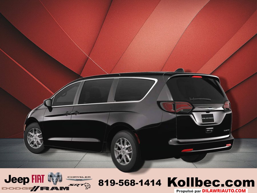 Chrysler Grand Caravan 2026 Couche nacrée cristal noir étincelant