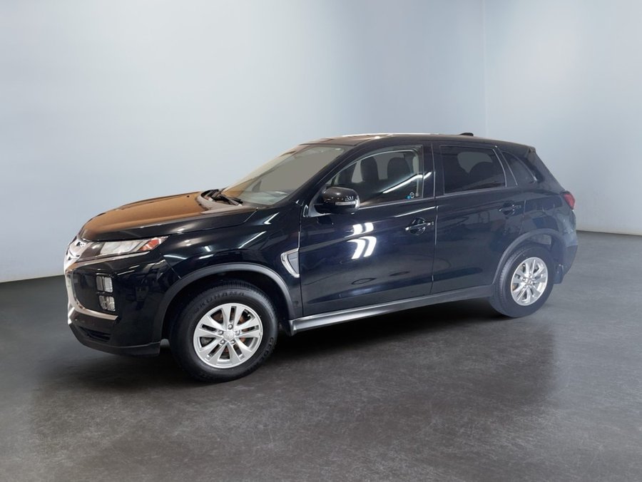 2023 Mitsubishi RVR SE AWC Black