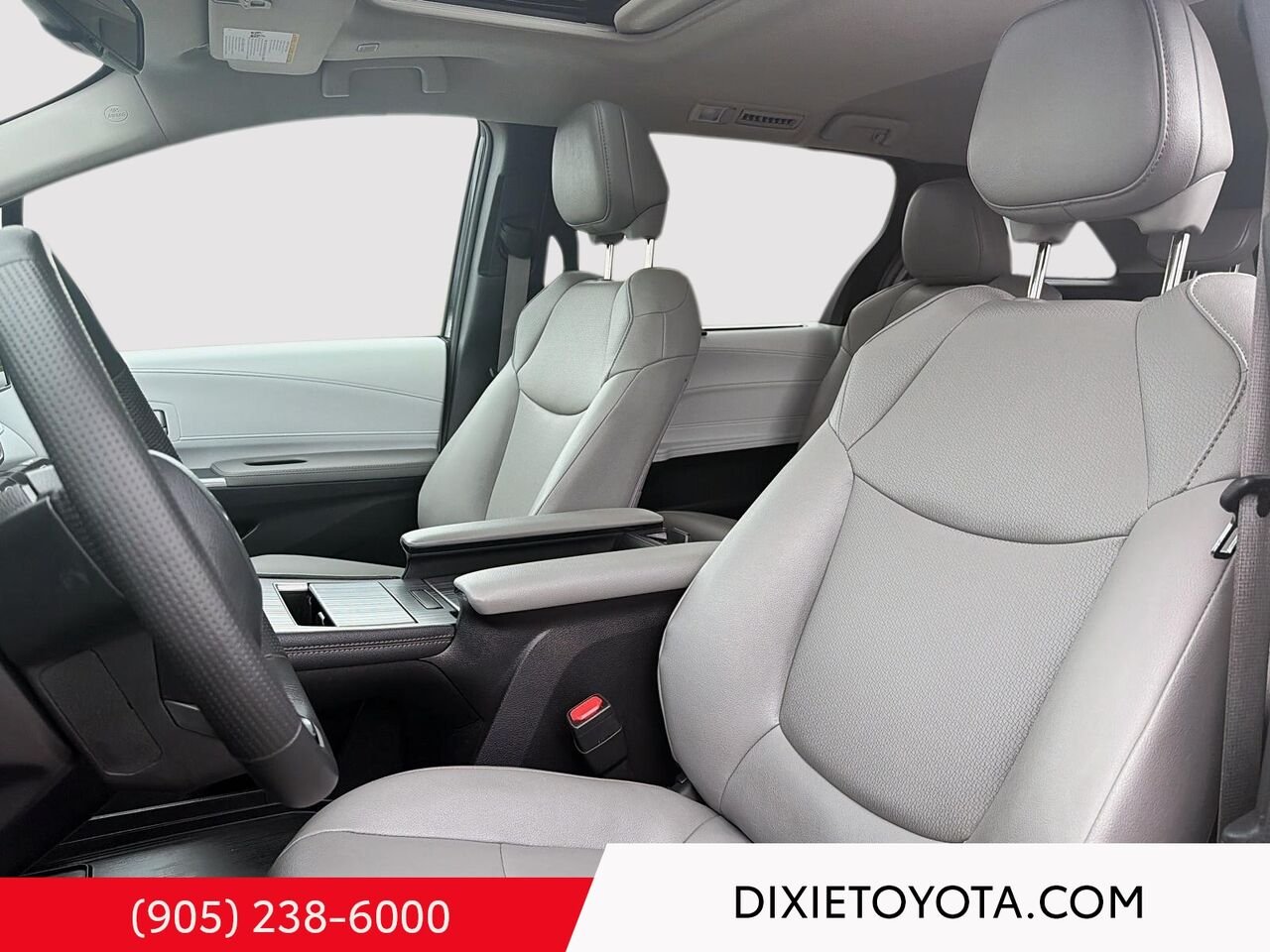 2025 Toyota Sienna Hybrid XLE FWD / CLEAN CARFAX / HEATED SEATS / MOONROOF / ALLOY WHEELS / CARPLAY AND ANDROID AUTO Black Mississauga - photo #8