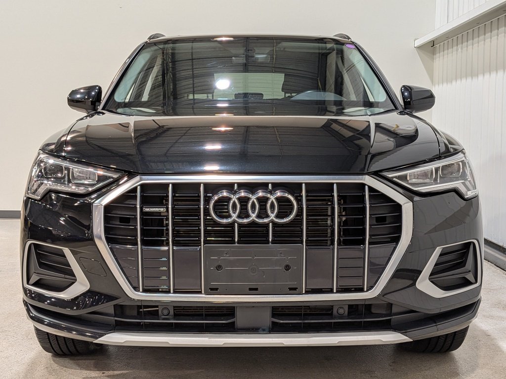 2022 Audi Q3 Komfort 45 TFSI quattro Black Val-David - photo #3