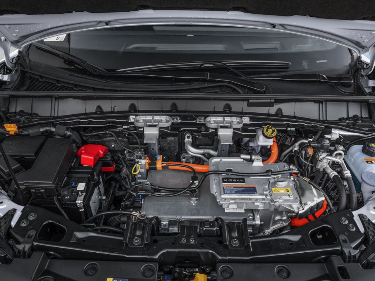 Nissan LEAF 2026 Blanc Everest nacré triple couche/Noir Saint-Basile-le-Grand - photo #7