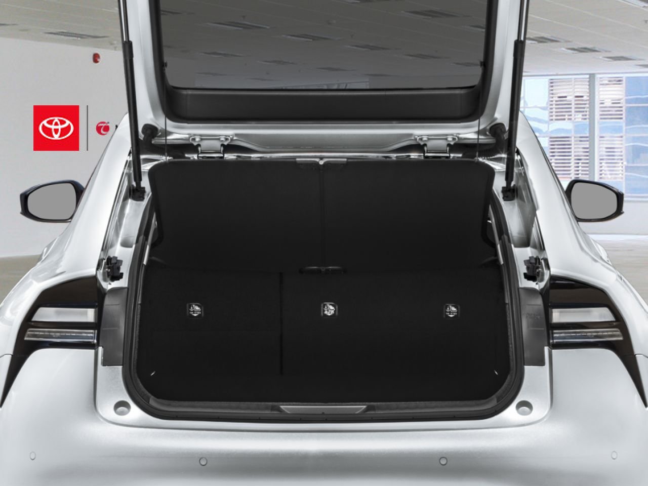 2026 TOYOTA Prius Plug-In Hybrid Cutting Edge Silver Mississauga - photo #4