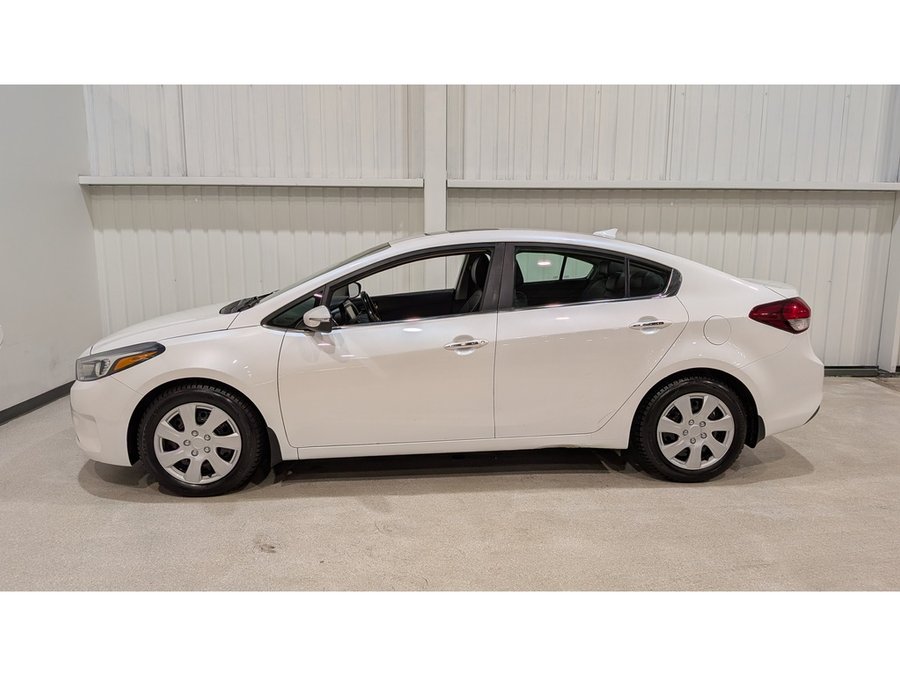 2018 Kia Forte White