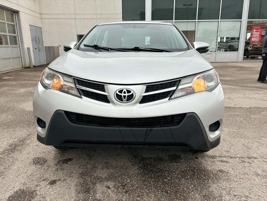 2015 Toyota RAV4 2015 Classic Silver Metallic