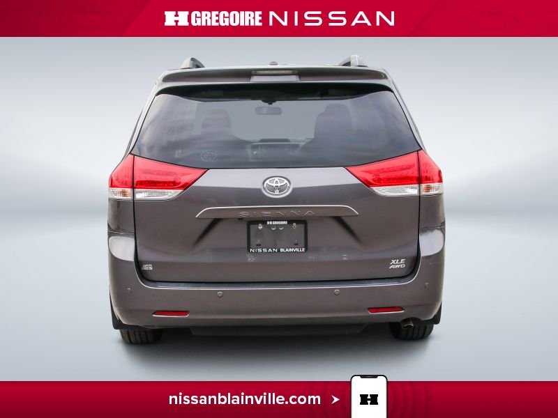 2013 Toyota Sienna Grey Saint-Eustache - photo #7