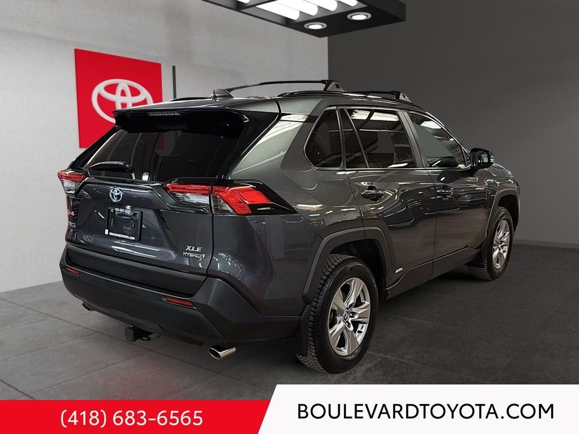Toyota RAV4 99232A-83 | XLE, AWD 2023 Gris Québec - photo #10