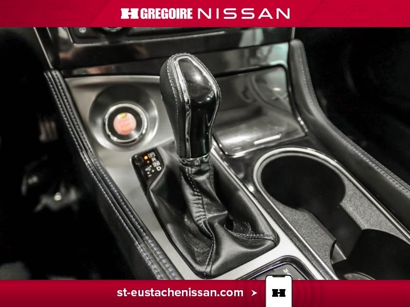 2017 Nissan Maxima White Laval - photo #26