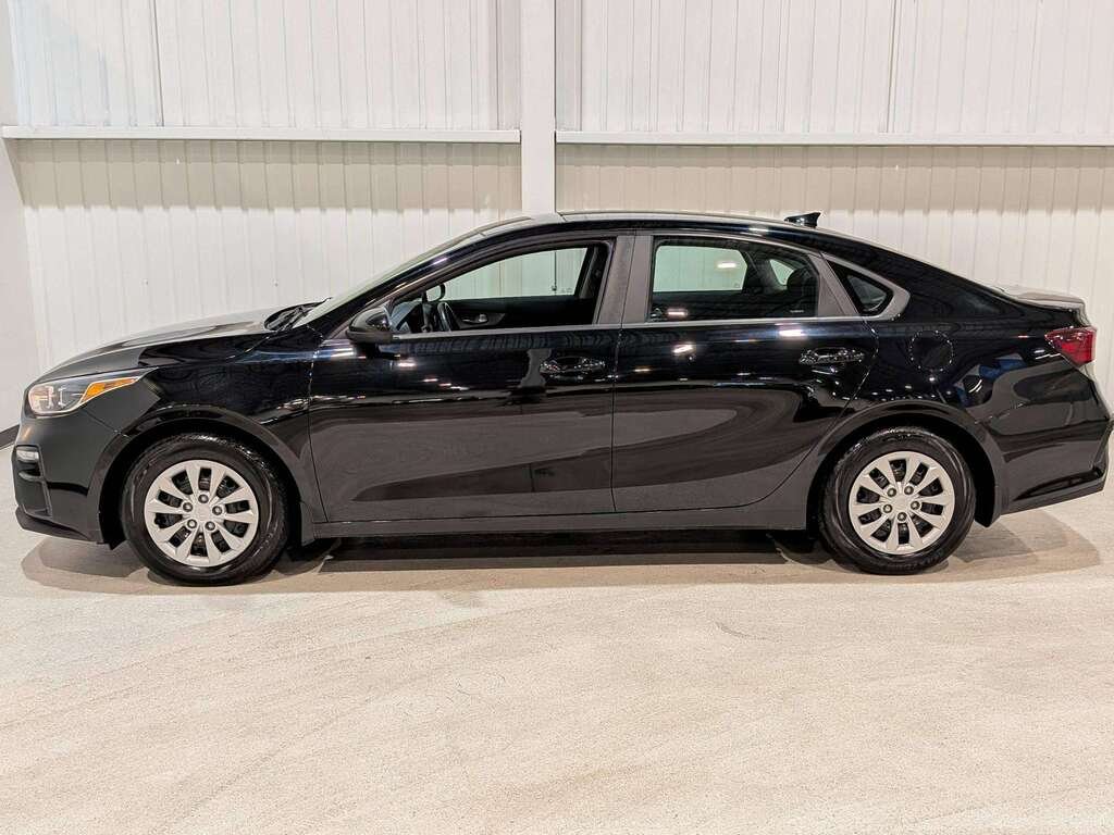 Kia Forte LX Manual 2019 Noir Val-David - photo #2