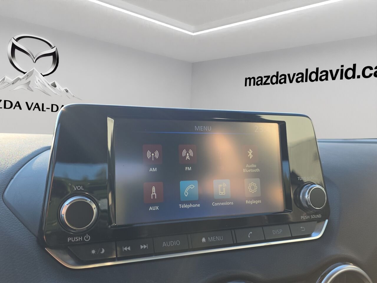 2024 Nissan Sentra S Plus CVT, caméra de recul, commande audio au volant, Apple Carplay Black Val-David - photo #13