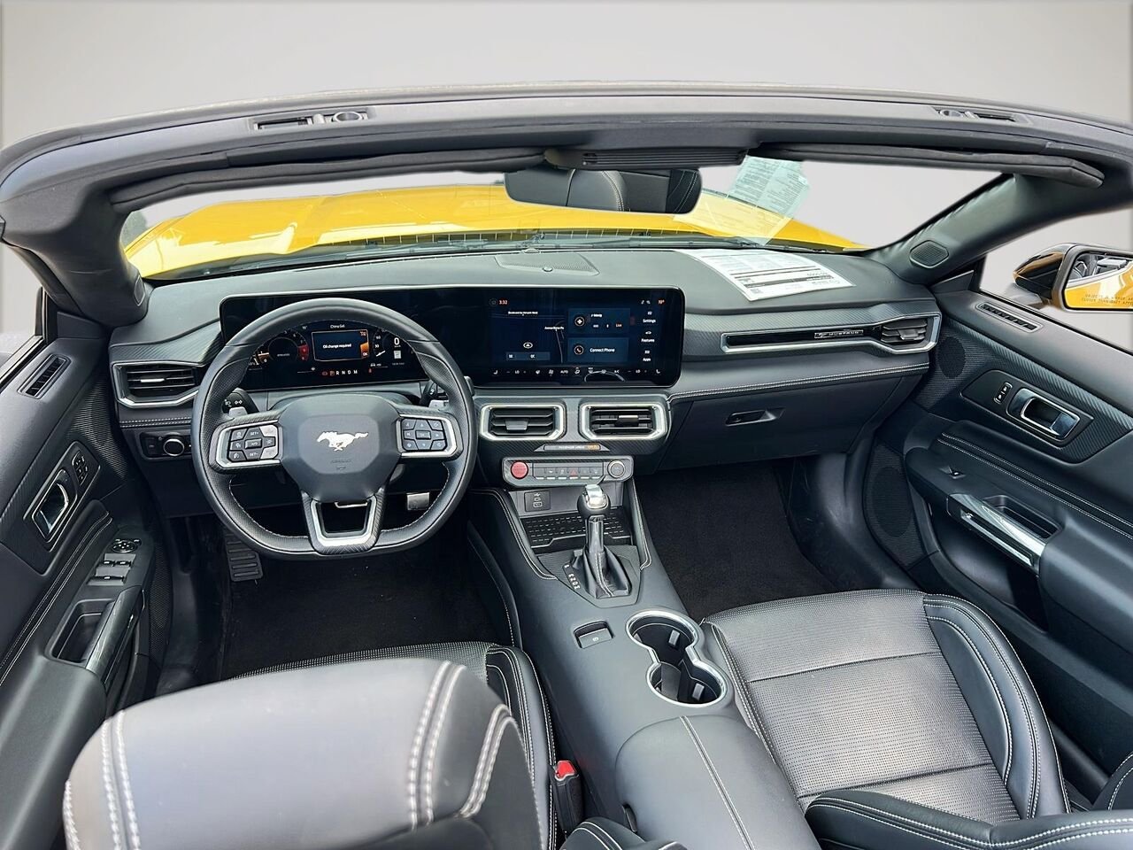 2024 Ford Mustang Yellow Québec - photo #12