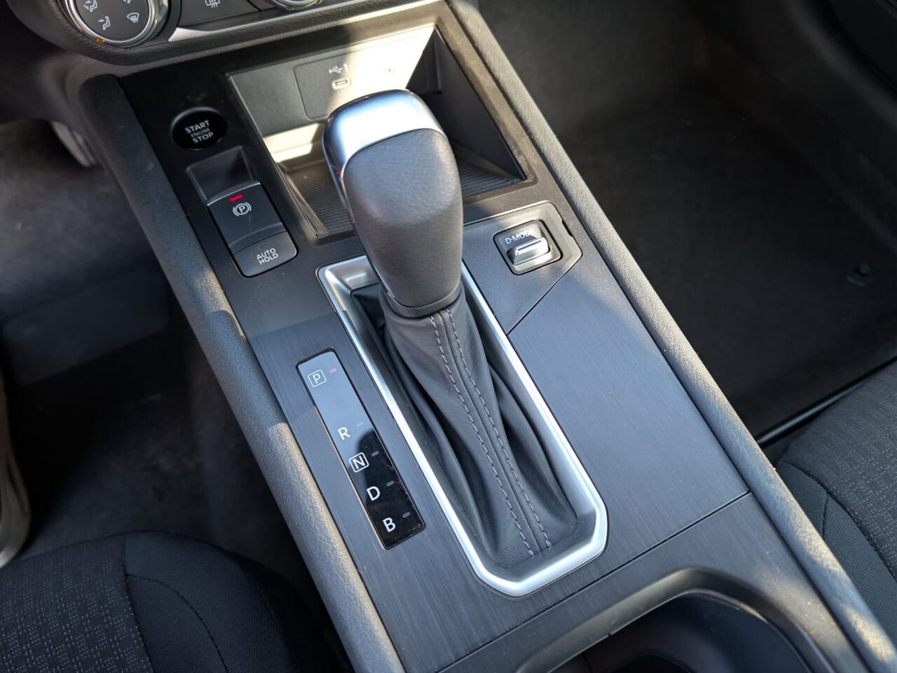 NISSAN Kicks KICKS S 2026 Gris poudre métallisé Châteauguay - photo #15