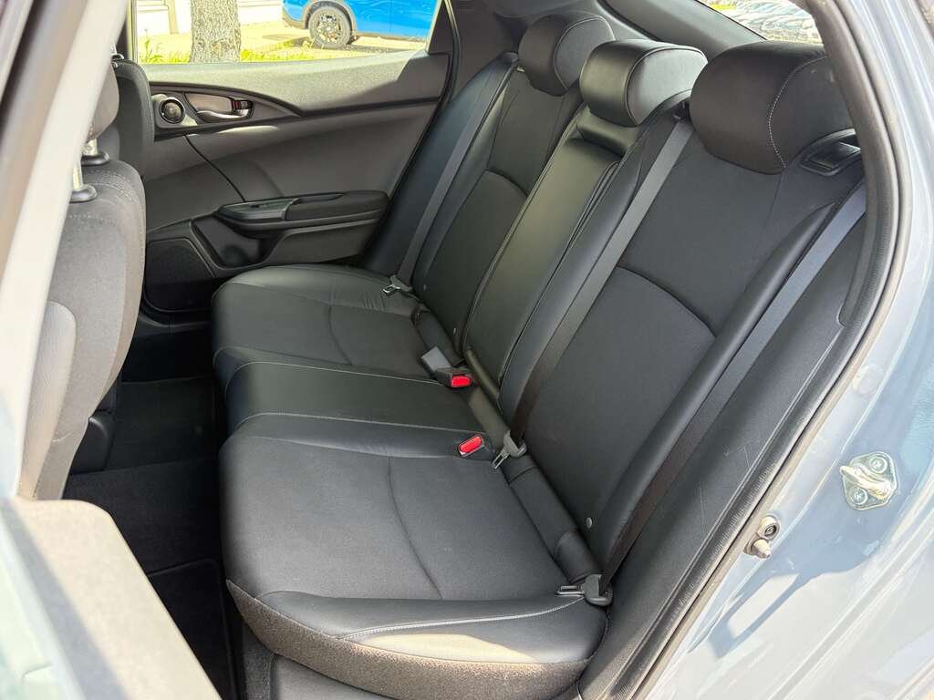 2021 Honda Civic Hatchback Sport CVT Grey Gatineau - photo #16