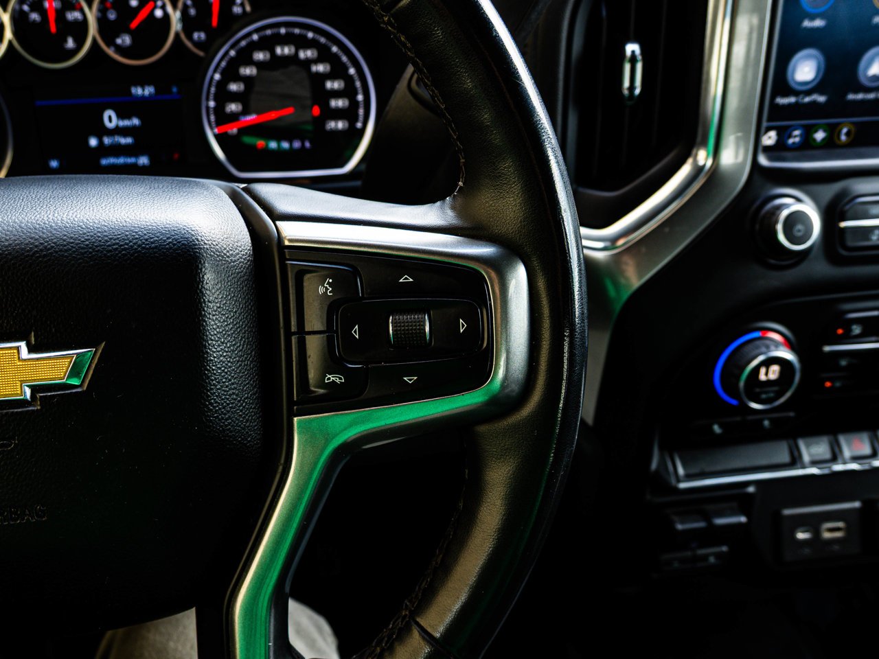 2023 Chevrolet Silverado 2500HD 4WD Crew Cab 159 LT White Sherwood Park - photo #21