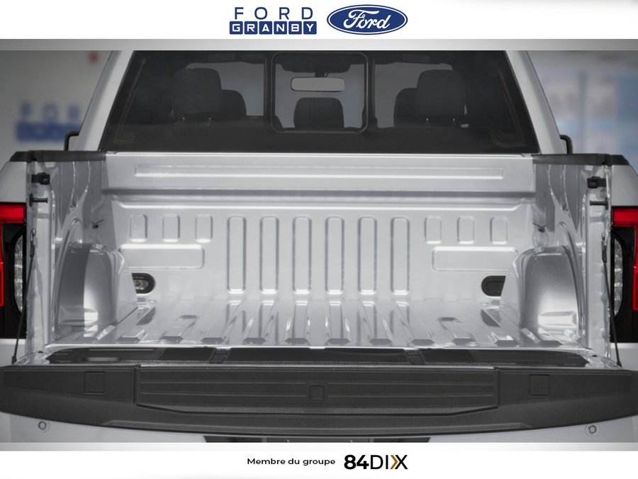 Ford F-150 Lightning LARIAT cabine SuperCrew 4RM caisse de 5,5 pi 2025 Gris carbonisé métallisé