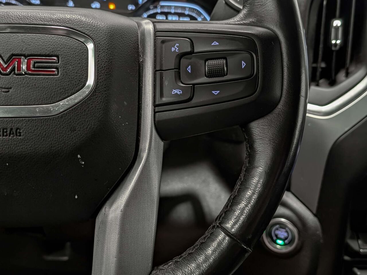 GMC SIERRA 1500 4WD CREW CAB PICKUP Toile de Boite Moteur 3.0l Diesel Certifié!! 2021 Noir Sherbrooke - photo #12