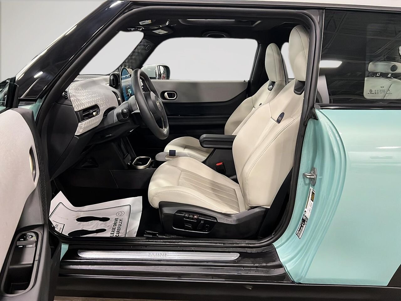 2025 MINI COOPER S Green Québec - photo #8