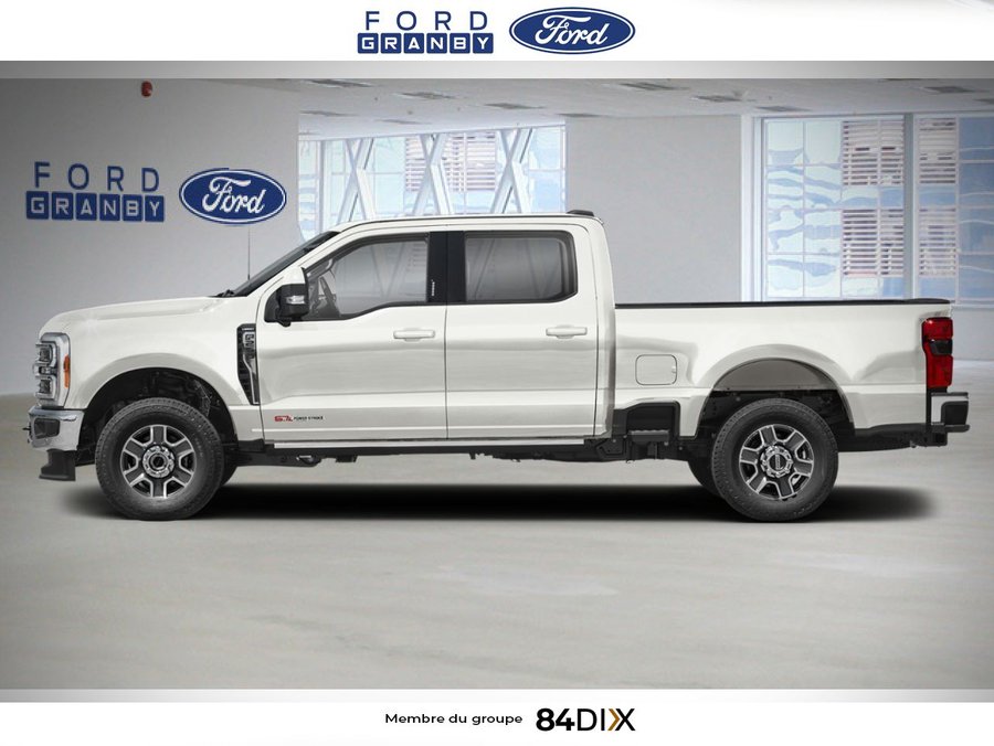 Ford Super Duty F-250 SRW LARIAT cabine 6 places 4RM caisse de 8 pi 2026 Blanc astral métallisé trois couches