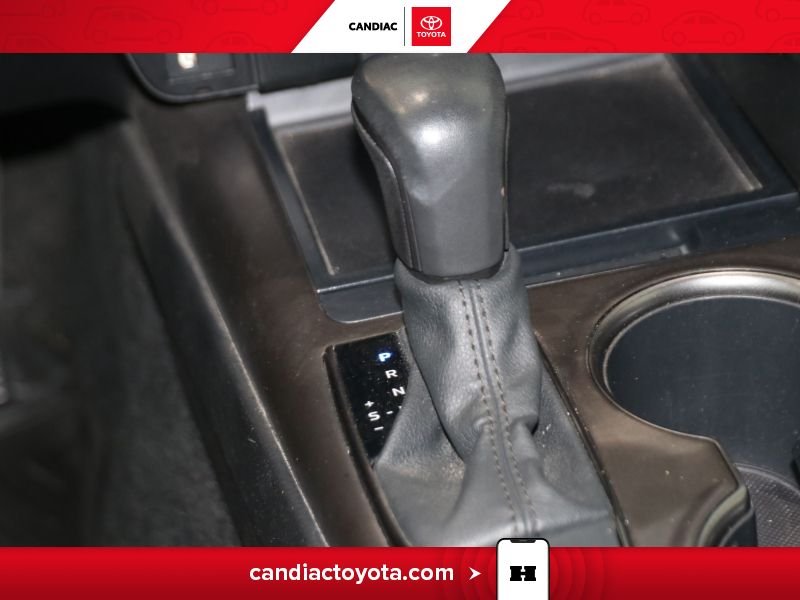 2022 Toyota Camry Grey Blainville - photo #28