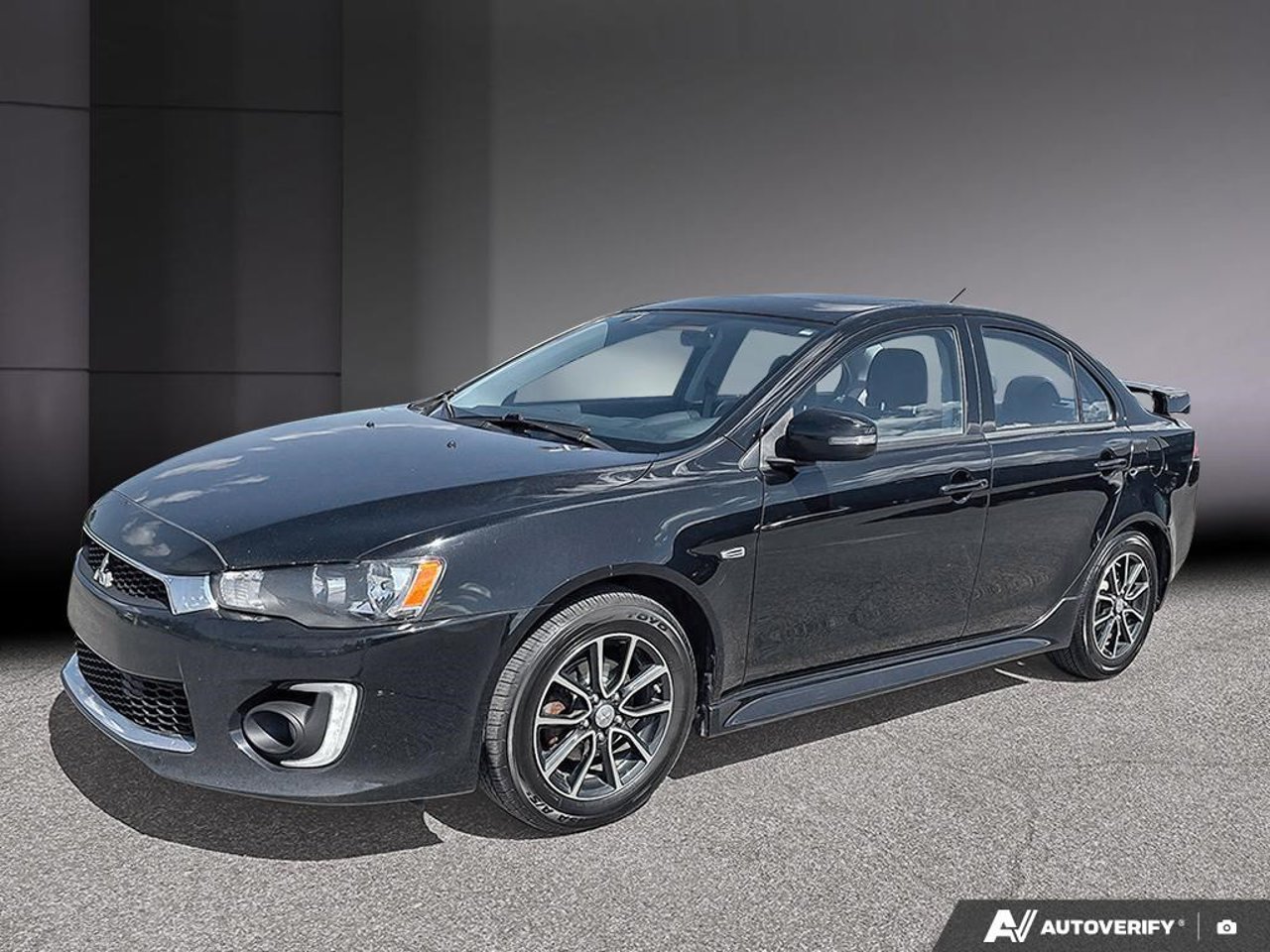 Mitsubishi Lancer JA32U2FU4HU602406 2017 Noir Mirabel - photo #0