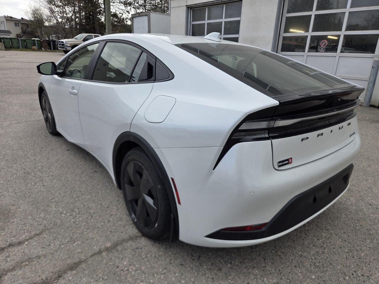 2025 Toyota PRIUS HYBRIDE BRANCHABLE White Amos - photo #6
