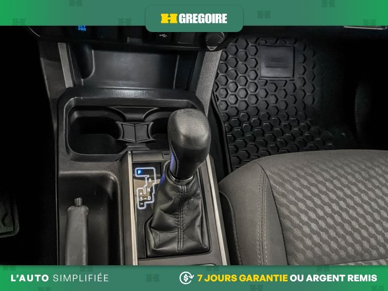 Toyota Tacoma 821853 | SR5 4x4 Double Cab Auto 2022 Noir Laval - photo #16