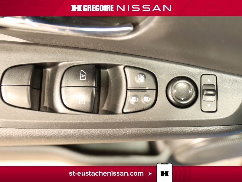 Nissan Kicks 2023 Bleu Laval - photo #32