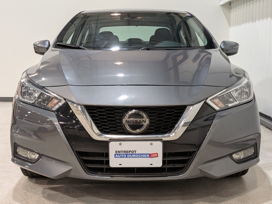 2021 Nissan Versa 2021 Grey