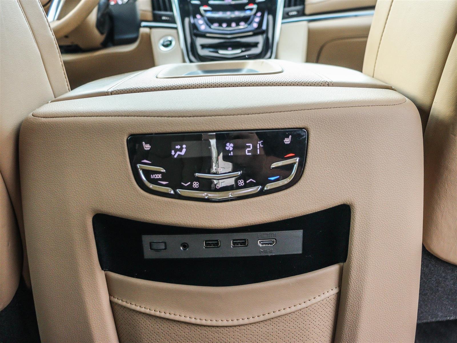2020 Cadillac Escalade Platinum Ottawa & Gatineau - photo #19