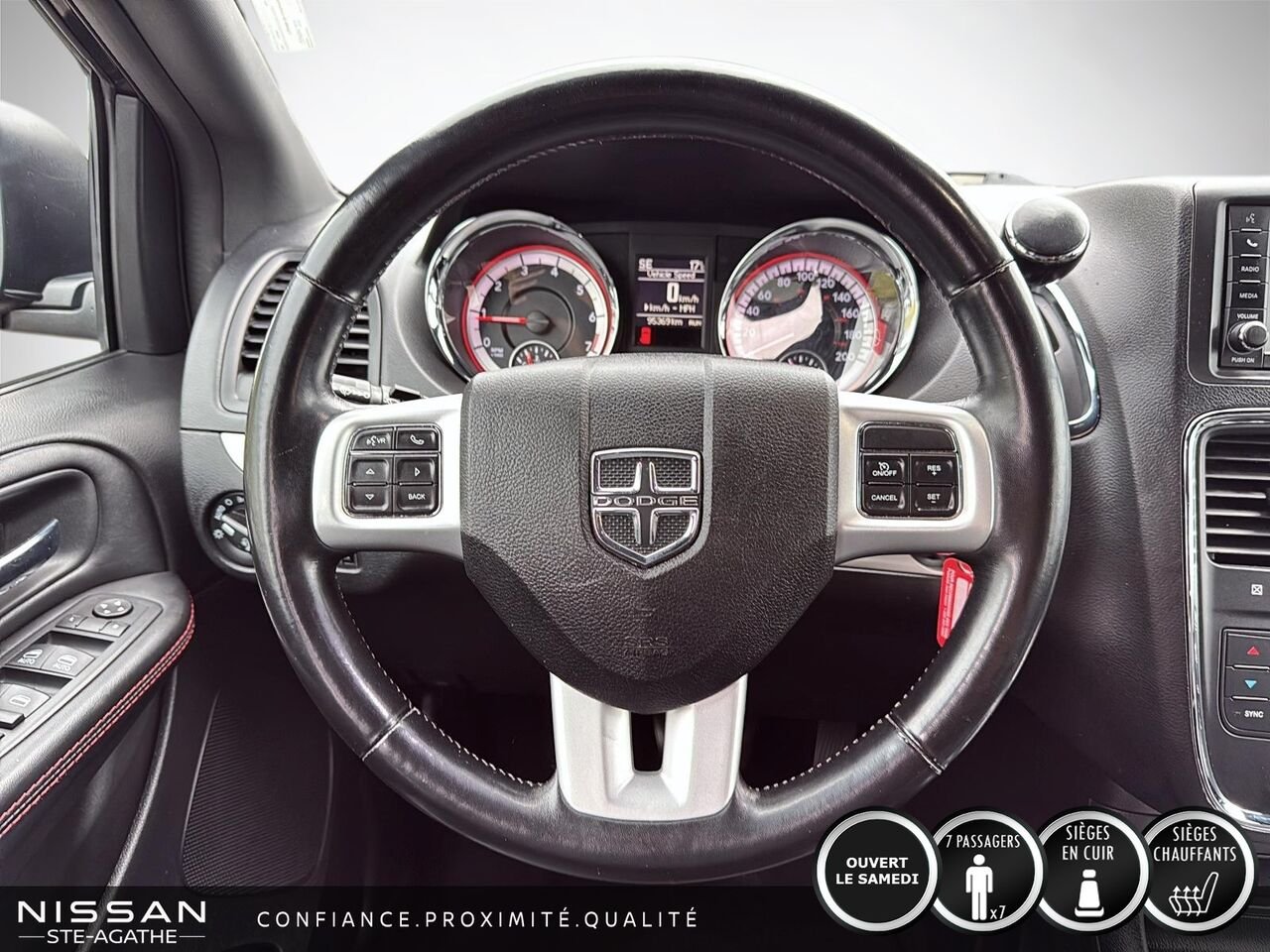 2020 Dodge Grand Caravan Black Ste-Agathe des Monts - photo #10