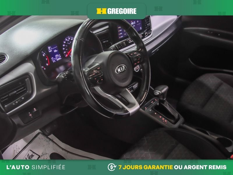 2021 Kia Rio 5 Black Laval - photo #20