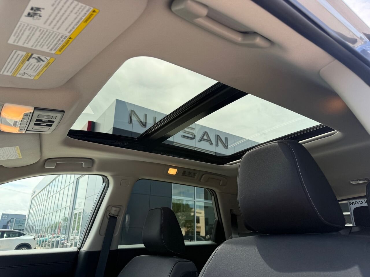 Nissan Pathfinder SV 4RM 2024 Gris Châteauguay - photo #11