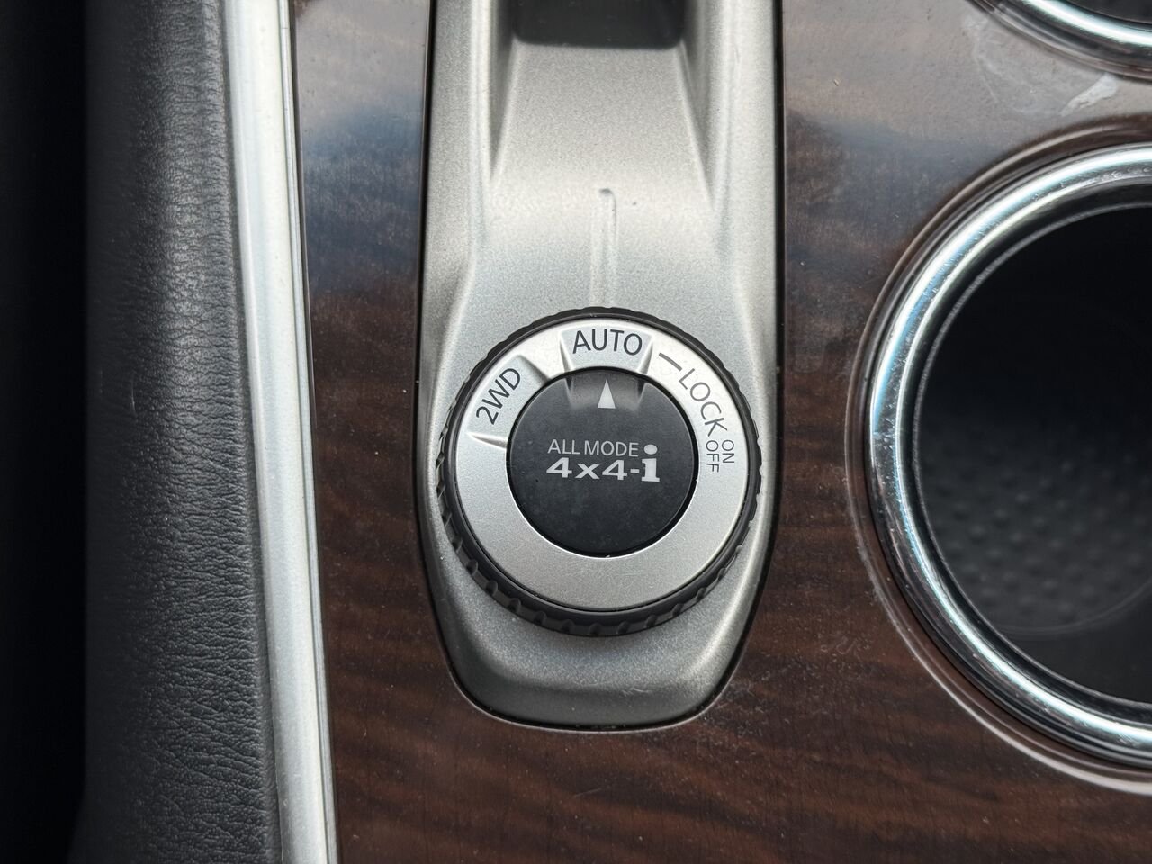 2014 Nissan Pathfinder AWD White Granby - photo #22