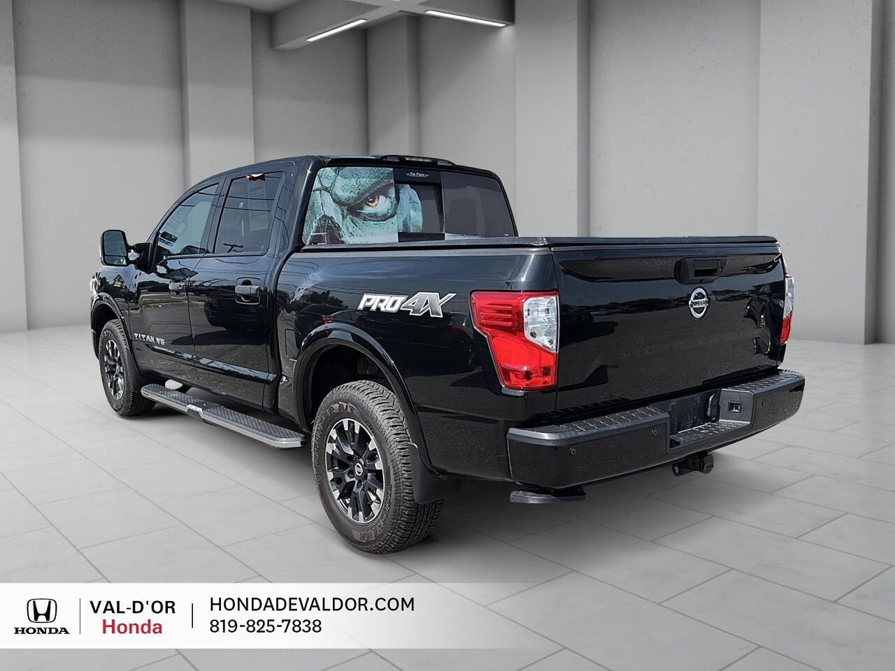 Nissan Titan PRO-4X cabine double 4x4 2019 Noir Val-d'Or - photo #3