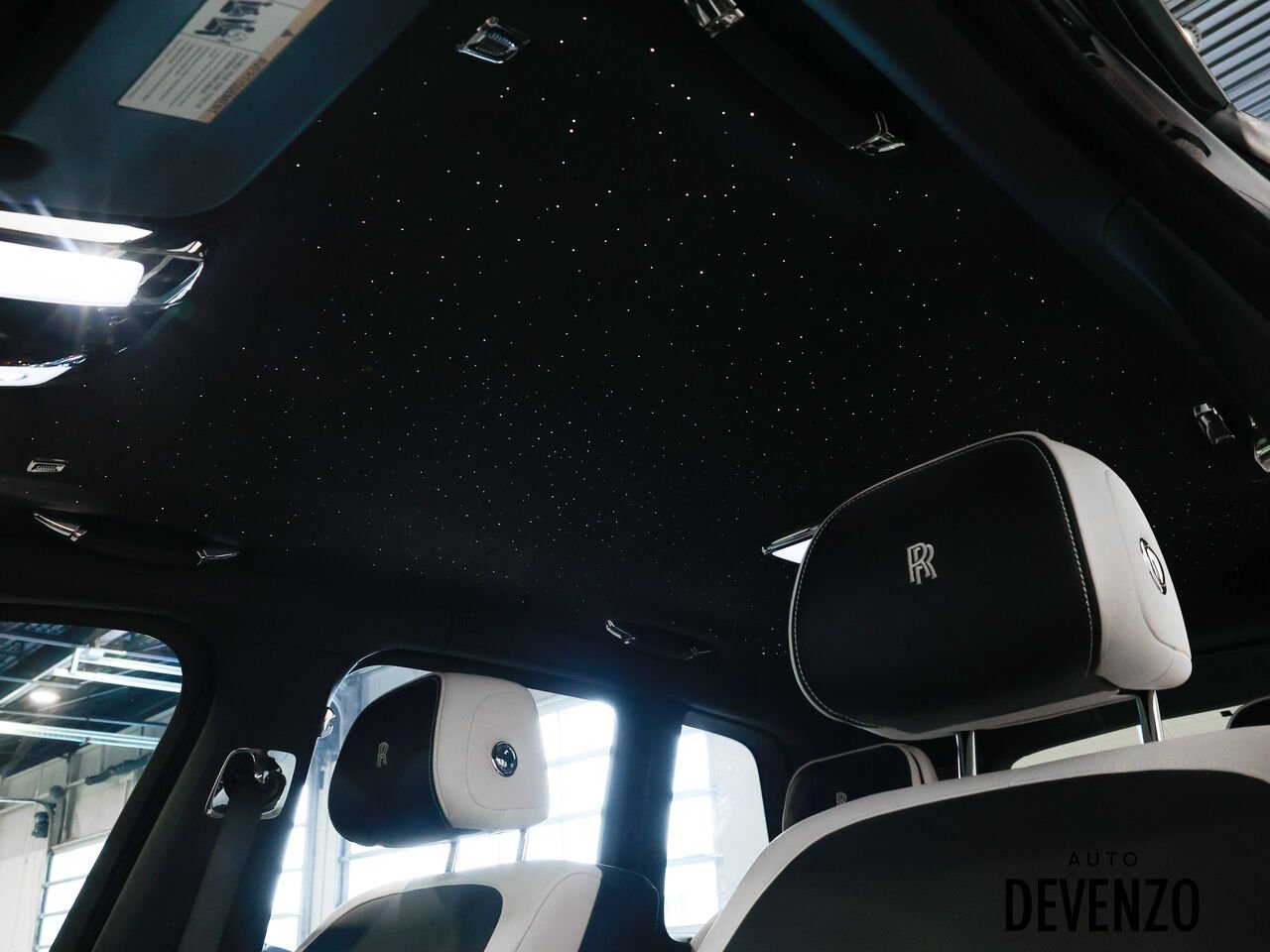 Rolls-Royce Cullinan 2023 Noir Saint-Eustache - photo #10