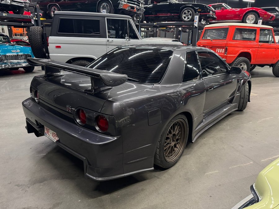 1991 Nissan Skyline GT-R 1991 gray