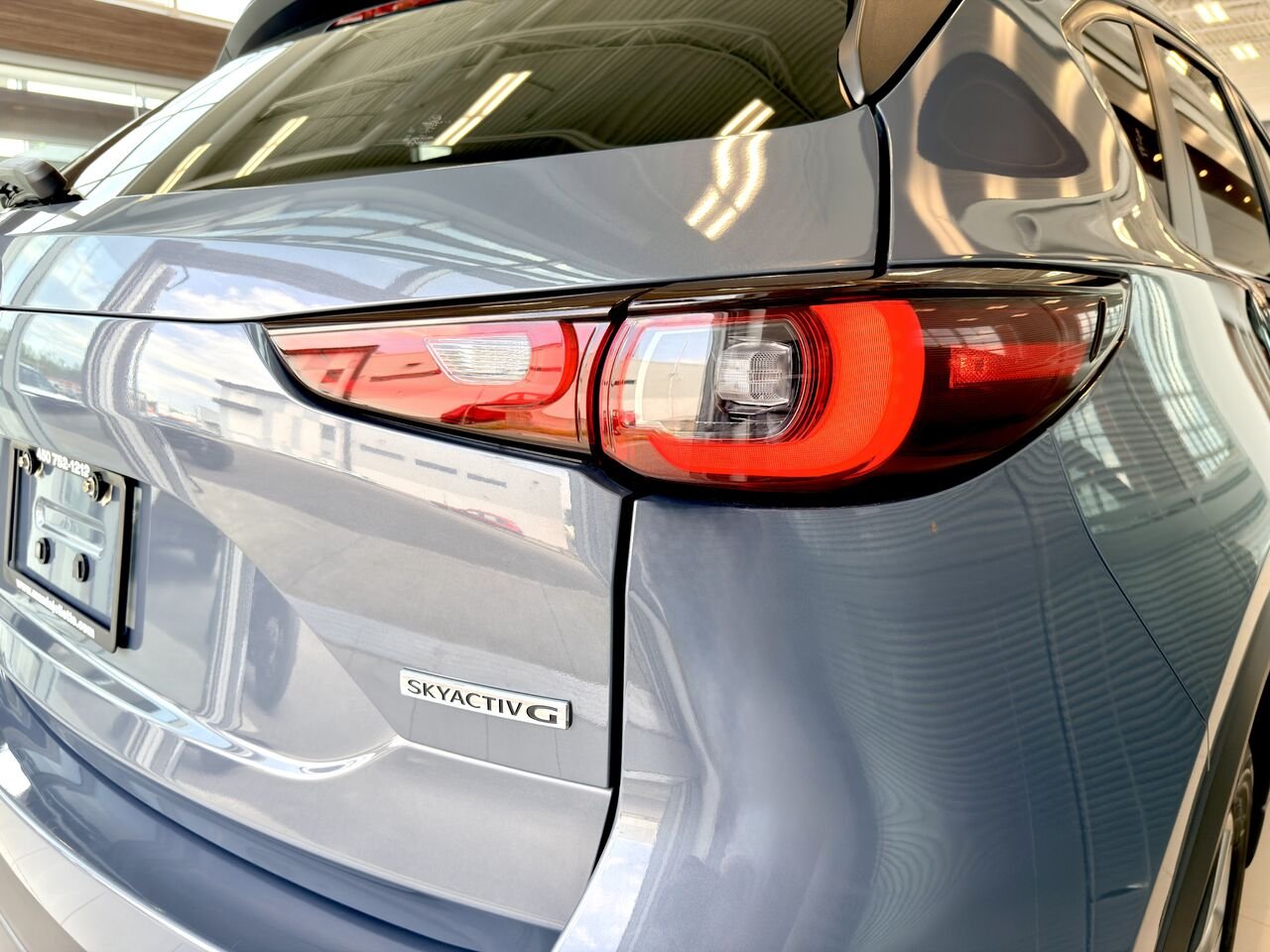 Mazda CX-5 2023 Gris Notre-Dame-des-Prairies - photo #8