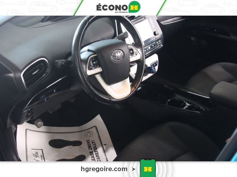 Toyota Prius 2017 Bleu Laval - photo #16