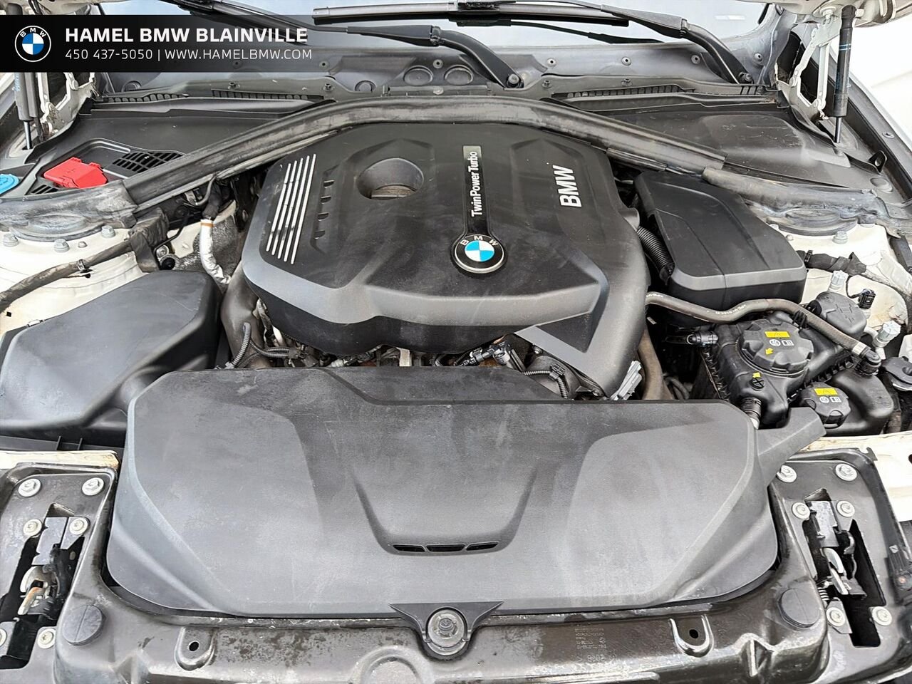 BMW Série 3 330i xDrive berline 2018 Blanc Blainville - photo #7