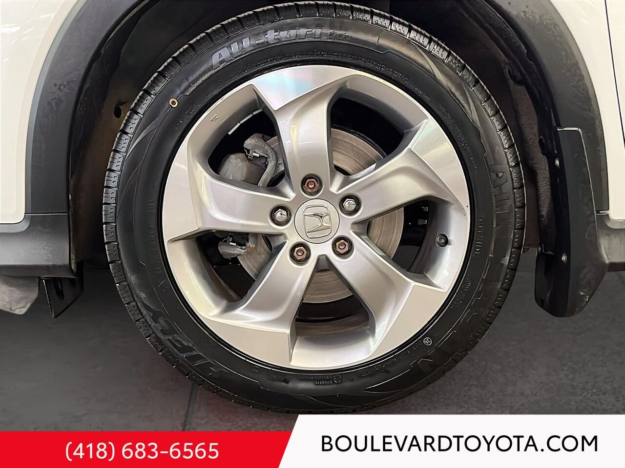 2018 Honda HR-V 100072B-81 | LX White Québec - photo #6