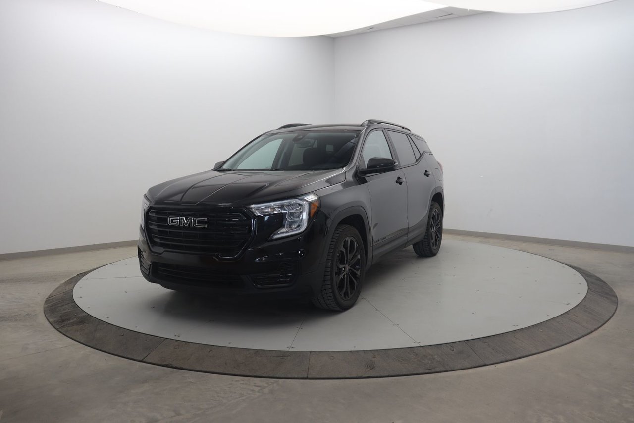 GMC Terrain NIV 3GKALTEV8NL215917 2022 Noir Baie-Comeau - photo #0